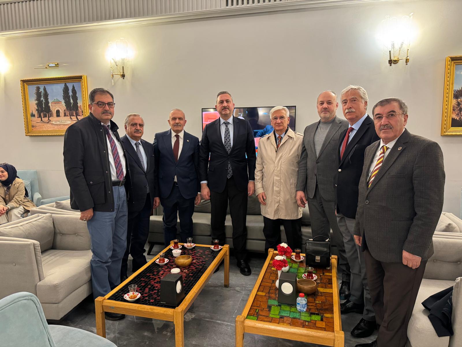 TBBB’den Abdülhamit Gül’e Ziyaret: Belediye Başkanlarına Yeşil Pasaport Talebi Gündemde